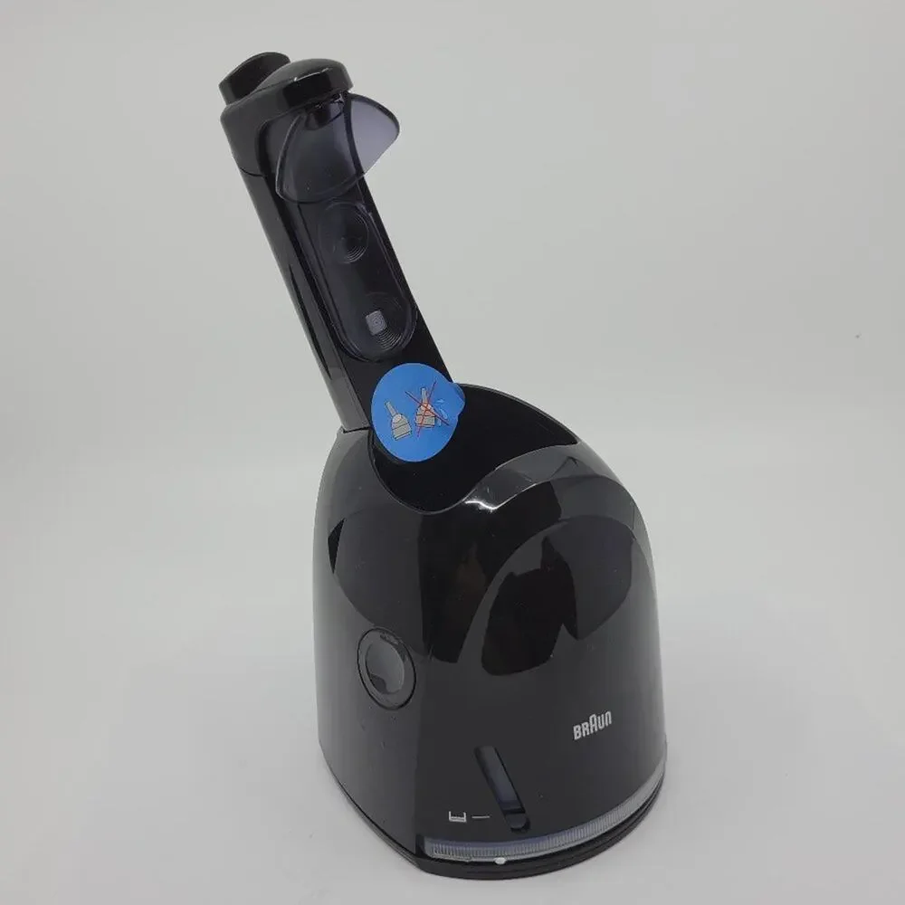 Braun Series 3 390cc-4 Cordless Rechargeable Mens Self-Cleaning Electric Shaver
